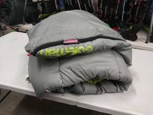 lot 2271 image: Coleman Sleeping Bag