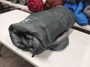 lot 2285 image: Sleeping Bag