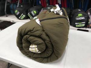 lot 2291 image: Coleman Sleeping Bag