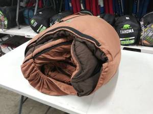 lot 2295 image: Coleman Sleeping Bag