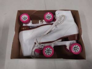 lot 2304 image: Chicago Skates Roller Blades
