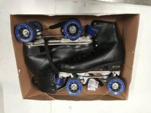 lot 2312 image: Chicago Skates Roller Blades
