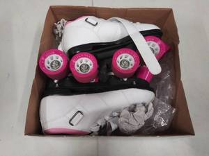 lot 2323 image: Chicago Skates Roller Blades