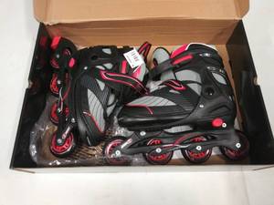 lot 2333 image: Chicago Skates Roller Blades