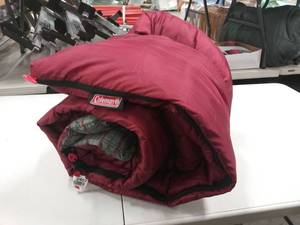 lot 2407 image: Coleman Sleeping Bag