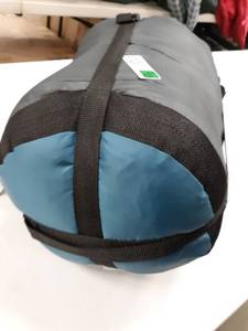lot 2412 image: Suisse sport sleeping bag