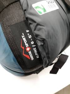 lot 2422 image: Suisse sport sleeping bag