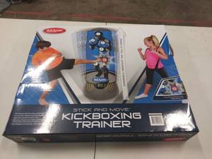 lot 2616 image: Majik Martial Arts Kickboxing Trainer
