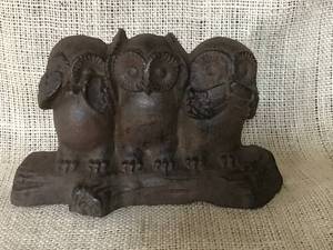 lot 2309 image: Cast Iron Owls