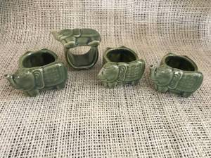 lot 2386 image: Ceramic Elephant napkin rings