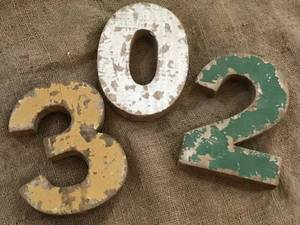 lot 2430 image: Set of 3 rustic wood numbers for crafting or wall decor