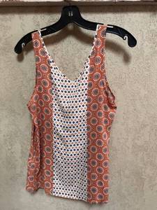 lot 2440 image: Great Tank top for layering