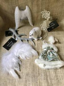 lot 2442 image: Assortment of frosty white Christmas ornaments (Wings, Polar Bear, etc.)
