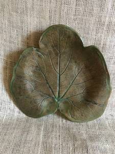 lot 2447 image: Ceramic hand made leaf sculpture
