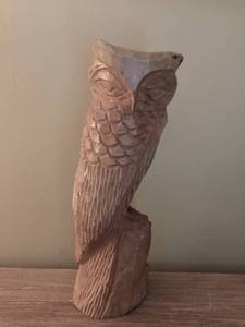 lot 2450 image: 13 Carved Wood Owl Figure