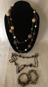 lot 2484 image: Necklaces and bracelets--wood beads