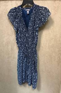 lot 2494 image: H&M Dress with tie waist