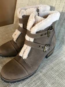 lot 2500 image: Anne Klein Sport (AK Sport) New Boots