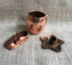 lot 2551 image: Set of Brass Items