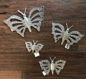 lot 2553 image: Silver Metal Butterflies (Wall Decor)-New with tags