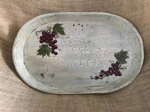 lot 2560 image: Hand Painted Wood crackle tray (with grapes)