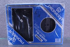 lot 2723 image: Car Audio Pioneer Flush Mount for Car Speaker TS-6960