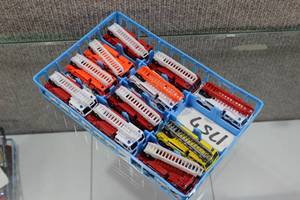 lot 2756 image: Lot of 11 Assorted Matchbox cars