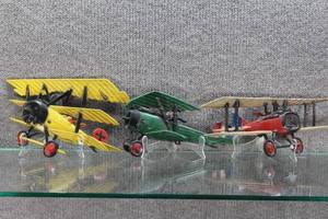 lot 2773 image: Lot of 3 Metal Airplane Wall Hangings - Very Cool