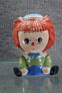 lot 2787 image: Lefton Raggedy Ann Flower Vase