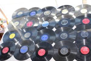 lot 2797 image: Lot of Assorted 78RPM Records