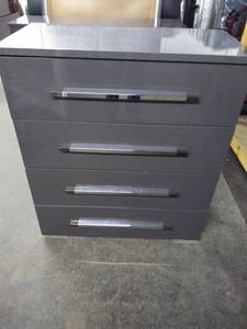 lot 5228 image: Stunning Modern 4 Drawer Upright Dresser
