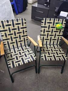 lot 5235 image: Nice Pair of Outdoor Folding Chairs