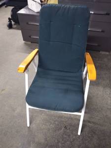 lot 5240 image: Outdoor Folding Chair