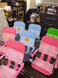 lot 5241 image: Huge Lot of Outdoor Folding Chairs