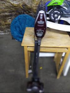 lot 5264 image: Shark Rocket Handheld Vac