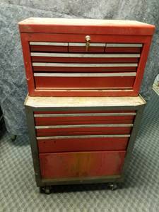 lot 14091 image: Craftsman 9 Drawer Steel Rolling Tool Cabinet