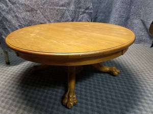 lot 14093 image: Round Claw Foot Wooden Coffee Table