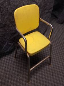 lot 14100 image: Vintage High Chair