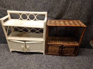 lot 14127 image: Wicker Hanging Shelves