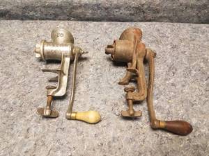lot 14166 image: Pair of Vintage Meat Grinders