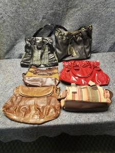 lot 14172 image: Lot of 6 Purses #1