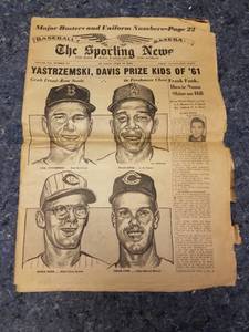 lot 14194 image: 1961 The Sporting News Newspaper