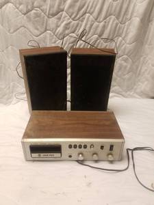 lot 14214 image: Vintage 8 Track Player and Speakers