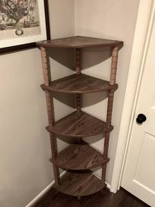 lot 2884 image: Corner Shelf