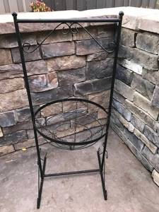 lot 2889 image: Metal Plant Stand for outdoor (or can be used indoor).  Great porch decor