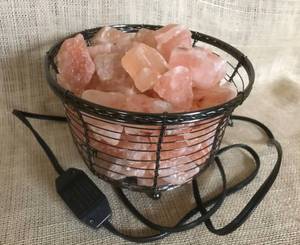 lot 2902 image: Himalayan Salt Lamp Basket