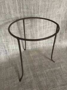 lot 2944 image: Metal Plant Stand