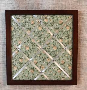 lot 2982 image: Memory Keeper Board