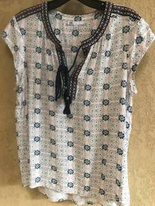 lot 3084 image: Short sleeve tunic top
