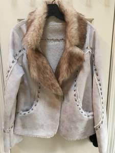 lot 3125 image: Coat